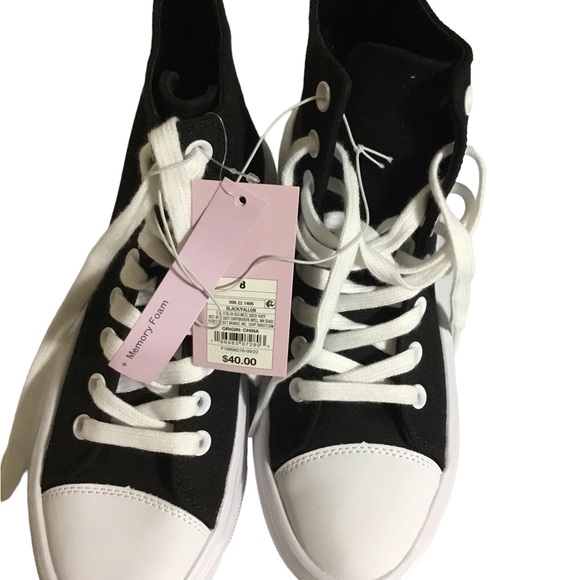 Wild Fable Black Fallon Sneaker NWT Size 8 Women’s NWT - Picture 2 of 5